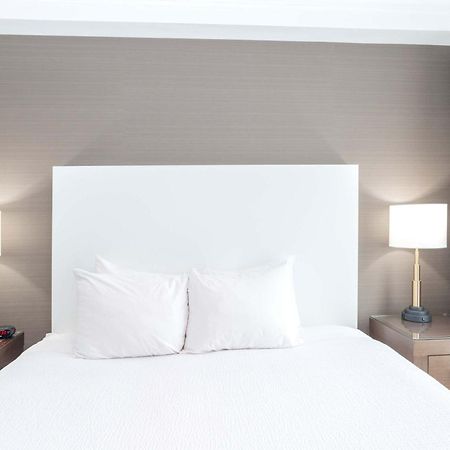Sandman Hotel Abbotsford Airport Kültér fotó