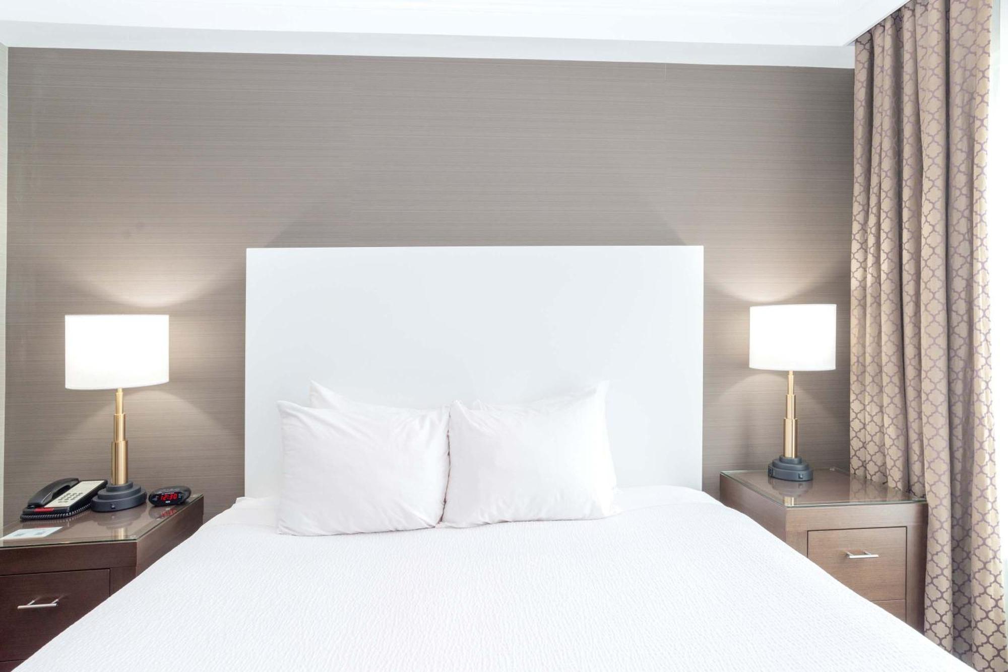 Sandman Hotel Abbotsford Airport Kültér fotó